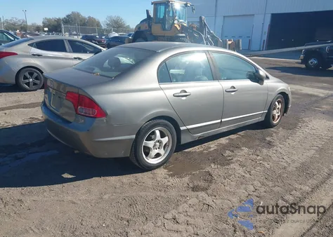 2008 Honda Civic Lx z USA, uszkodzony, nr VIN 1HGFA16558L043941